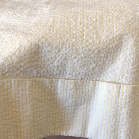 Club Monaco Yellow white textured striped flat front mid rise shorts size 2 - Picture 12 of 12